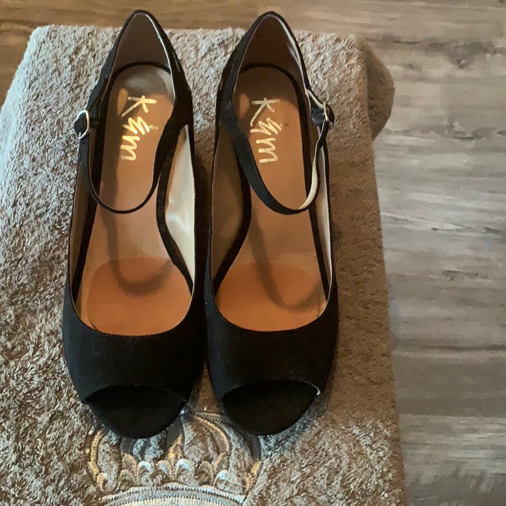 K&M open toe wedges